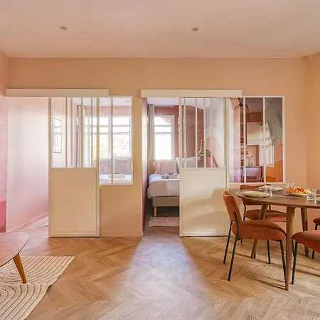 Bright 2 Bedrooms & Air Conditioning 17 * Parigi