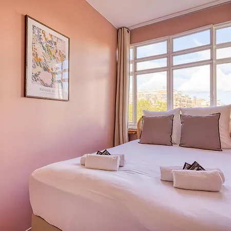 Appartamento Bright 2 Bedrooms & Air Conditioning 17